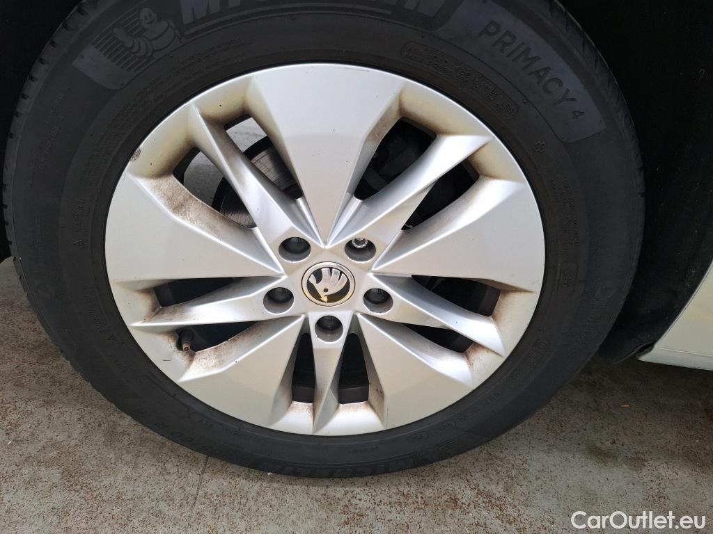  Skoda  Octavia  Break Business 2.0 TDI 150CV BVA7 E6d #76