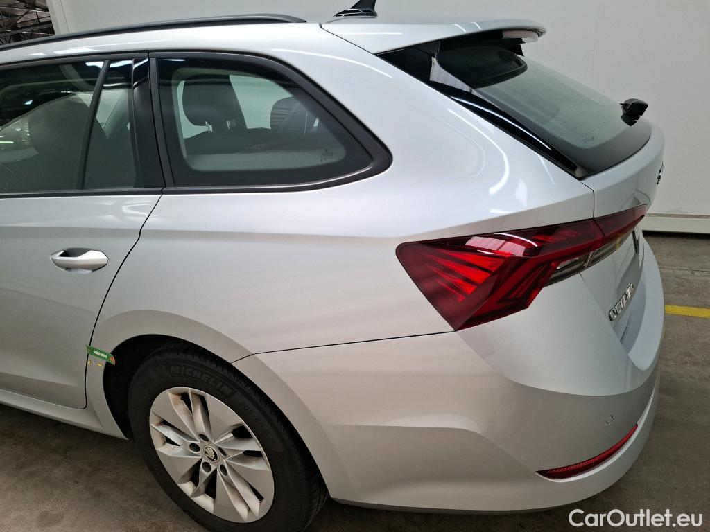  Skoda  Octavia  Break Business 2.0 TDI 150CV BVA7 E6d #42