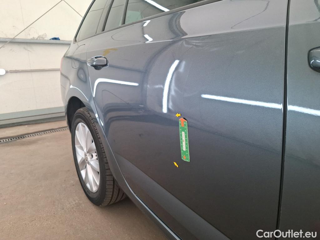  Skoda  Octavia  Combi Business 1.0 TSI 115CV BVA7 E6 #1