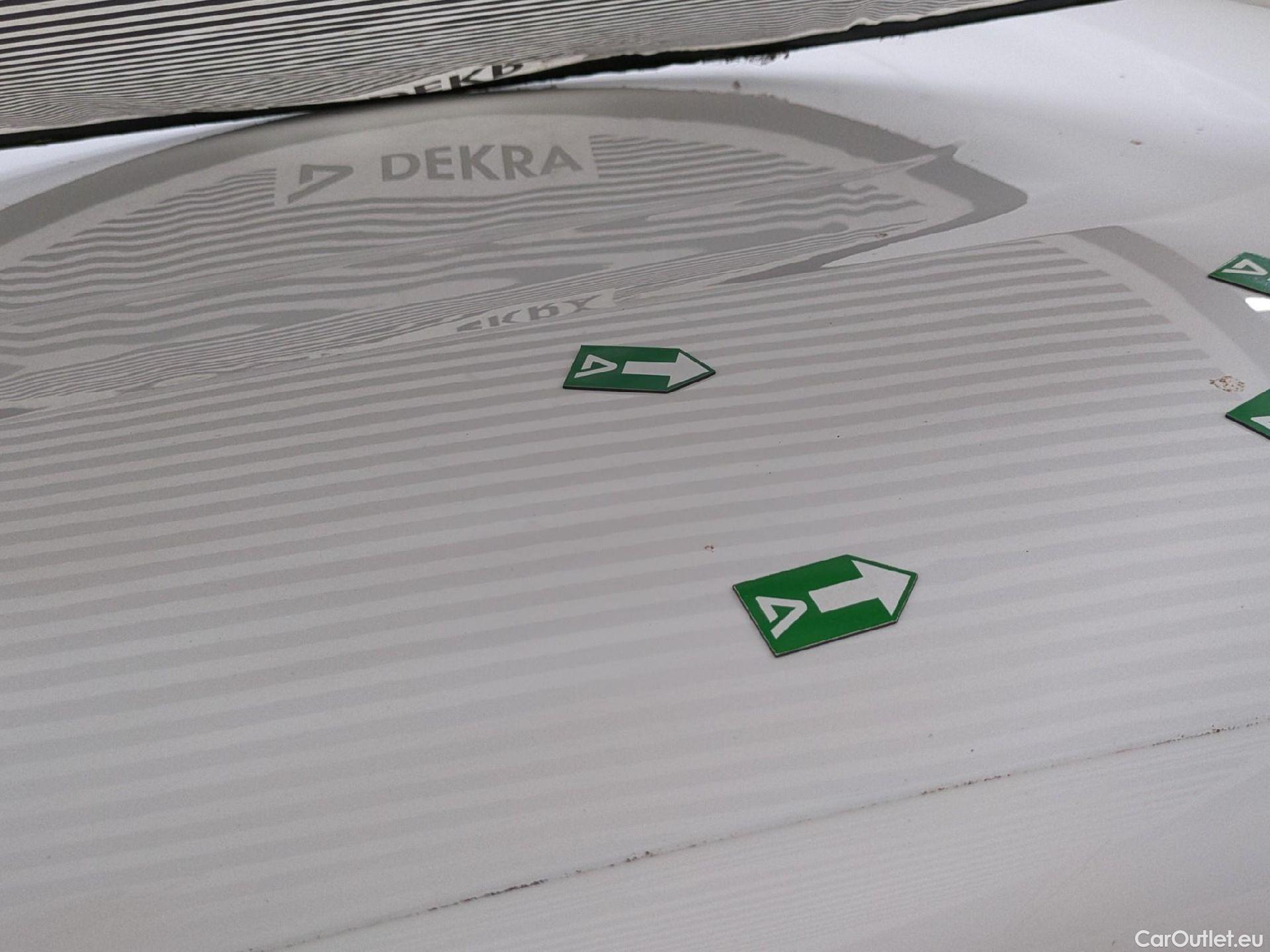  Citroen  C3 CITROEN  Société / 2020 / 5P / Berline / VU PureTech 83 S&S BVM Feel Nav #38