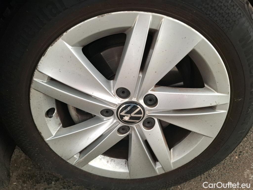  Volkswagen  Golf  VOLKSWAGEN / 2020 / 5P / Berline 1.0 eTSI OPF 110 DSG7 Life Business #33