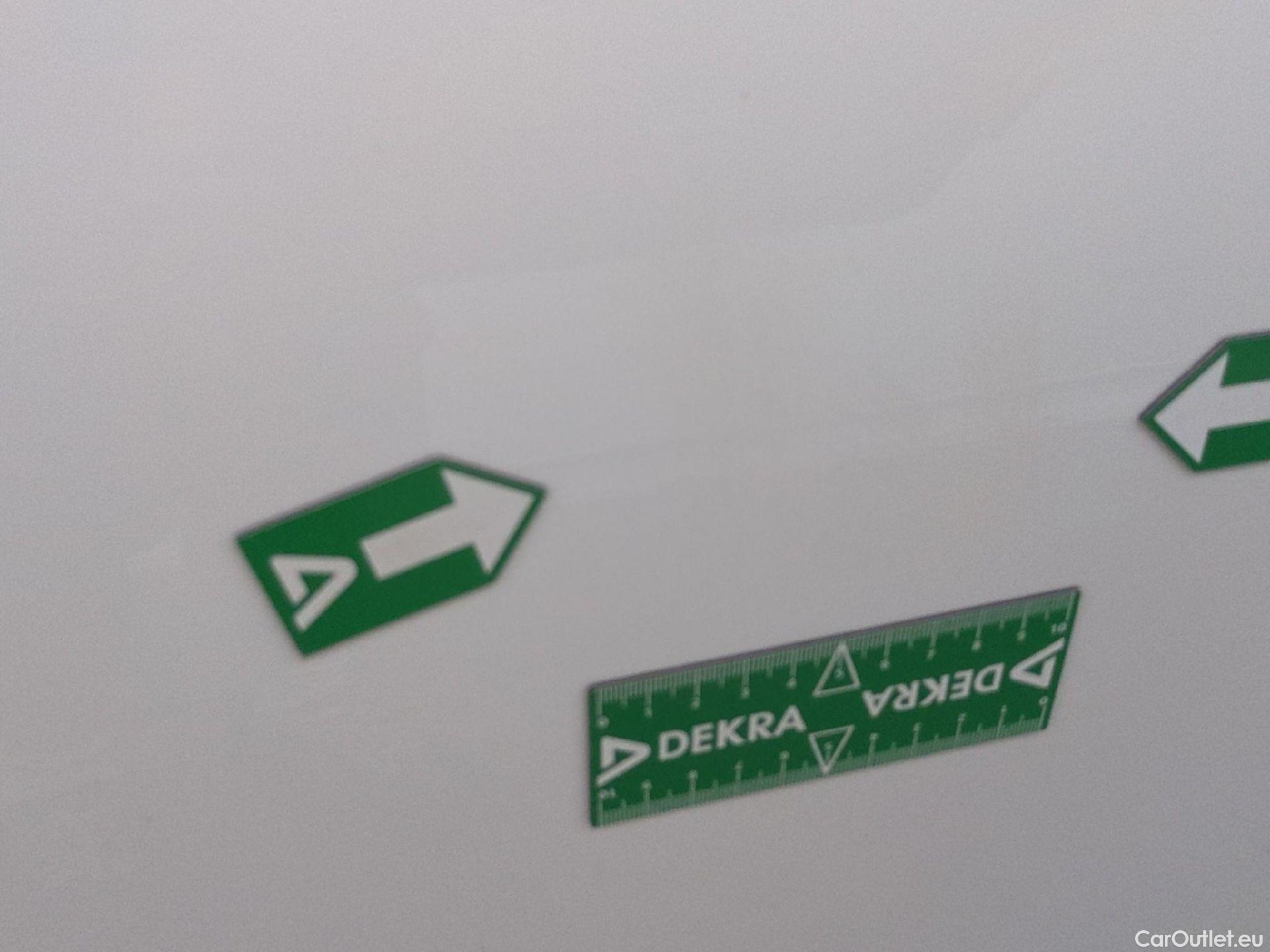  Citroen  C3 CITROEN  Société / 2020 / 5P / Berline / VU PureTech 83 S&S BVM Feel Nav #72