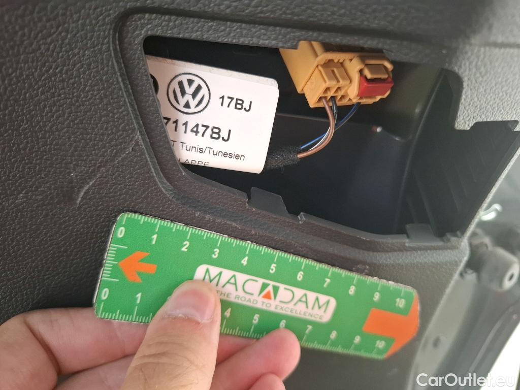  Volkswagen  Golf  VOLKSWAGEN / 2020 / 5P / Berline 1.0 eTSI OPF 110 DSG7 Life Business #21