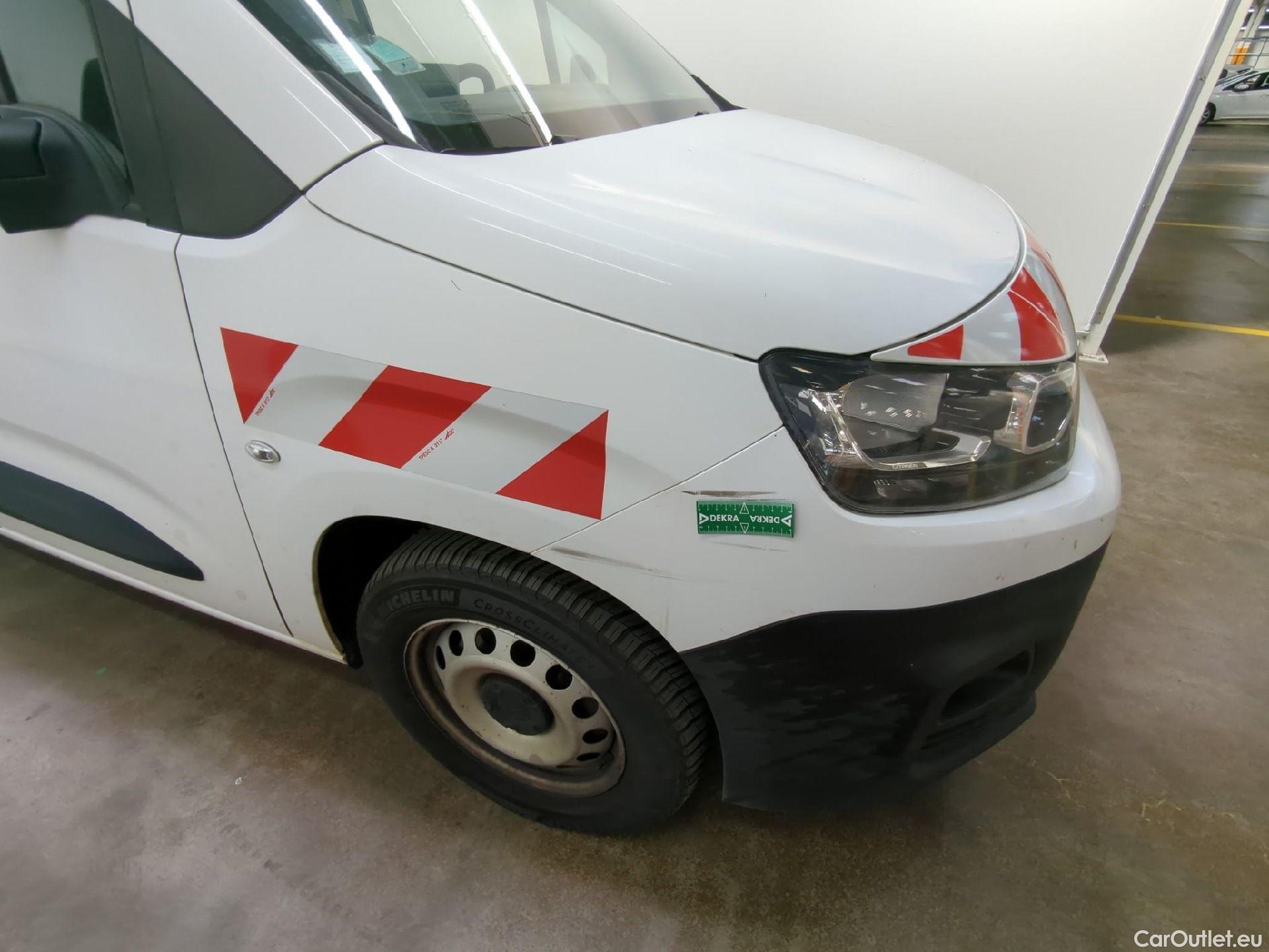  Citroen  Berlingo  Fourgon Worker M 1000 1.2 PureTech 130CV BVA8 E6d #32