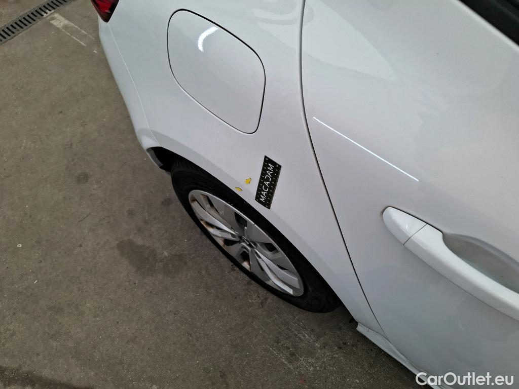  Renault  Megane  IV Berline 5pt. Société Air Nav 1.5 dCi 90CV BVM6 E6 #28