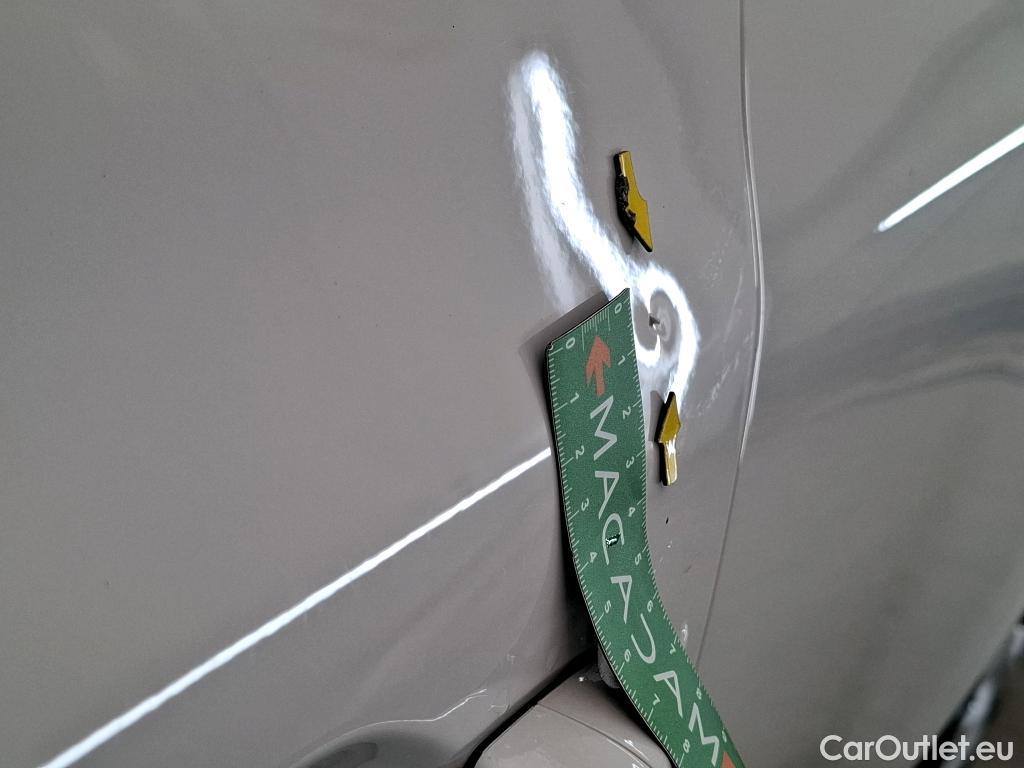 Renault  Megane  IV Berline 5pt. Société Air Nav 1.5 dCi 90CV BVM6 E6 #17