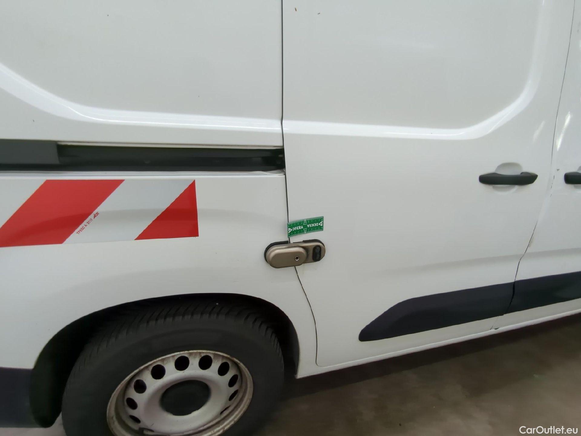  Citroen  Berlingo  Fourgon Worker M 1000 1.2 PureTech 130CV BVA8 E6d #9