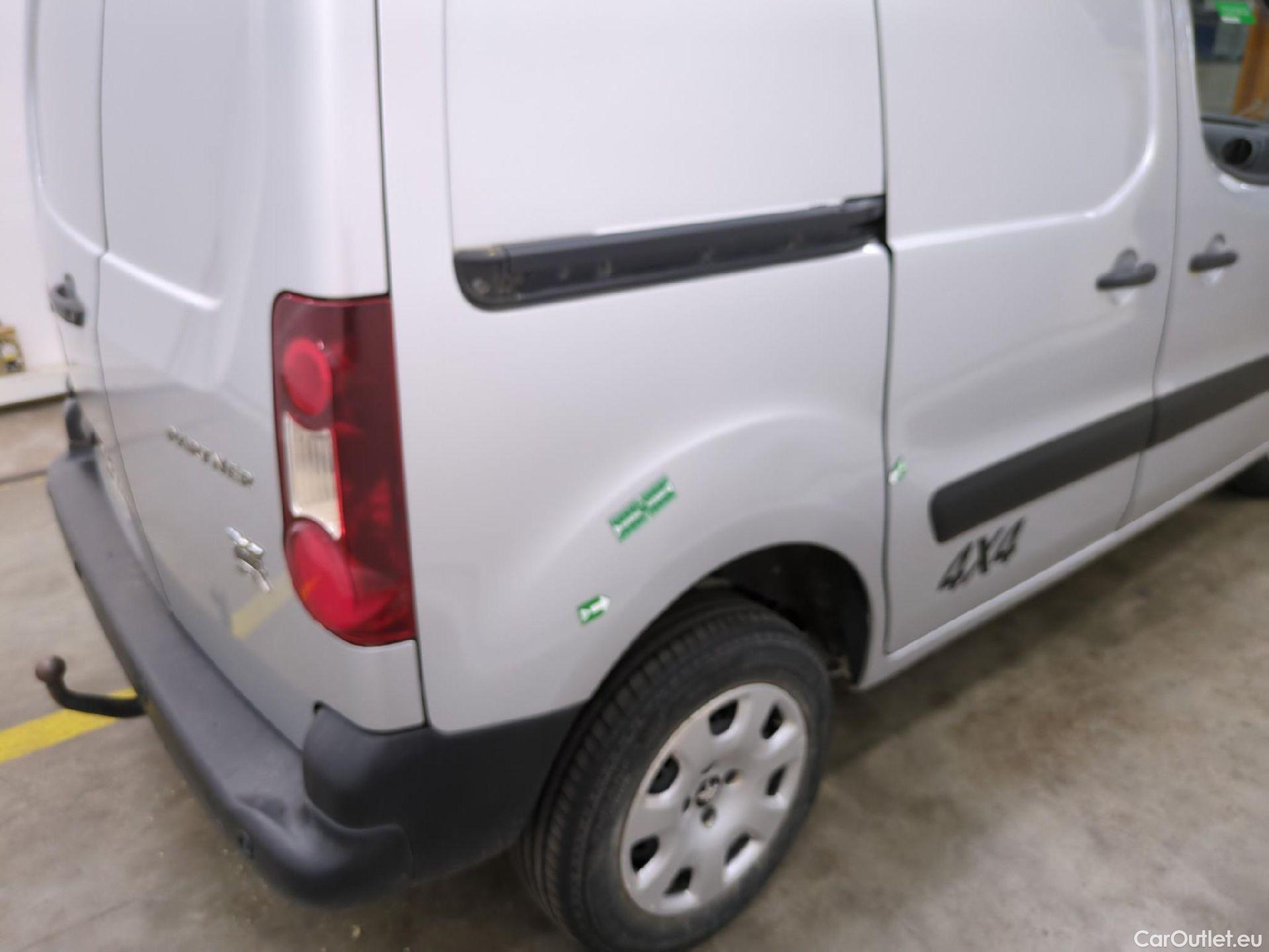  Peugeot  Partner  L1 Premium Pack 1.6 HDi 100CV BVM5 E6 #48