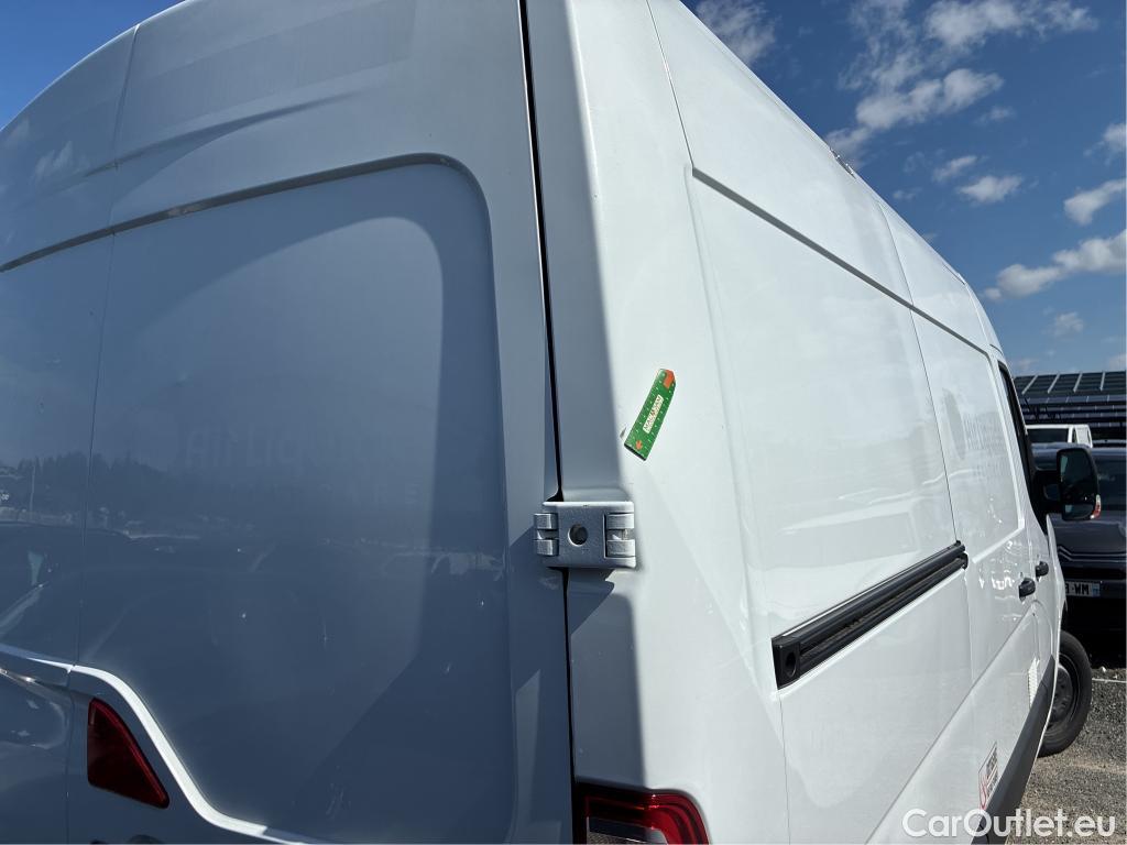  Renault  Master  III Fourgon L2H2 3 5 Grand Confort dCi 135CV BVM6 E6dT #64