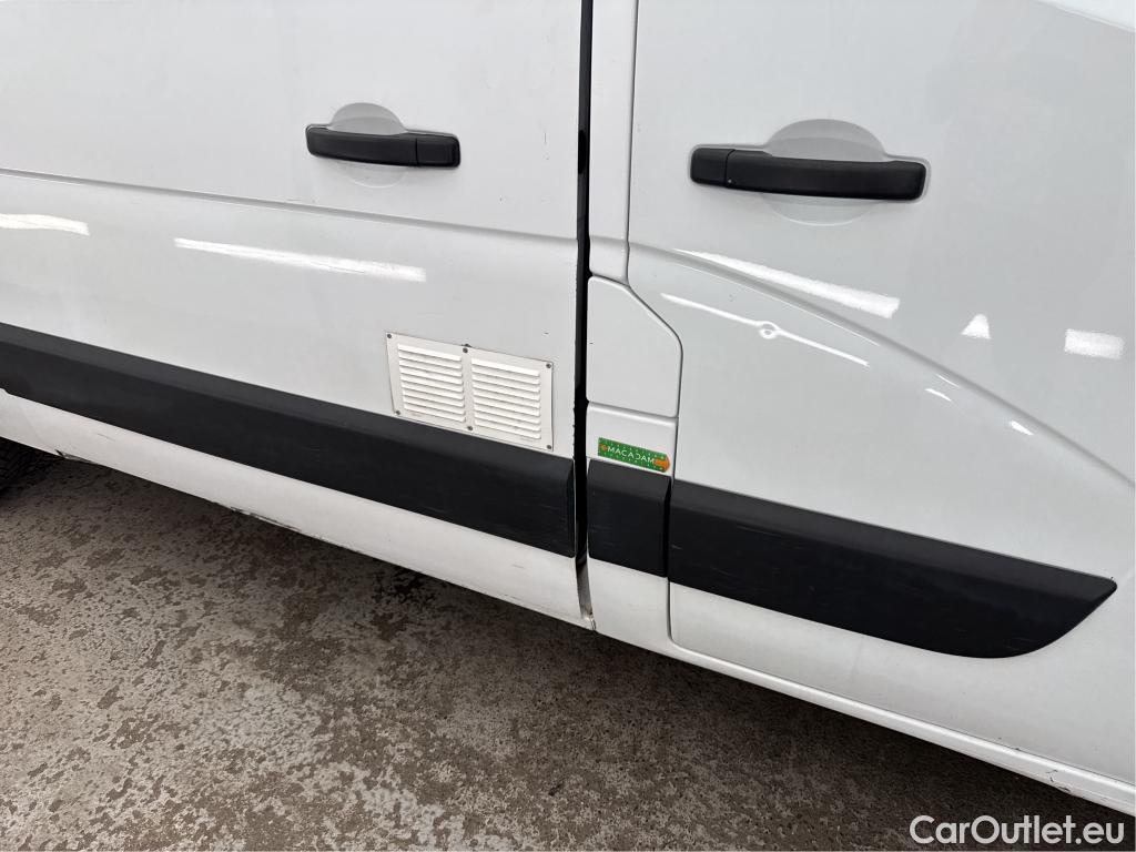 Renault  Master  Fourgon L2H2 3 5 Grand Confort dCi 135CV BVM6 E6dT #82