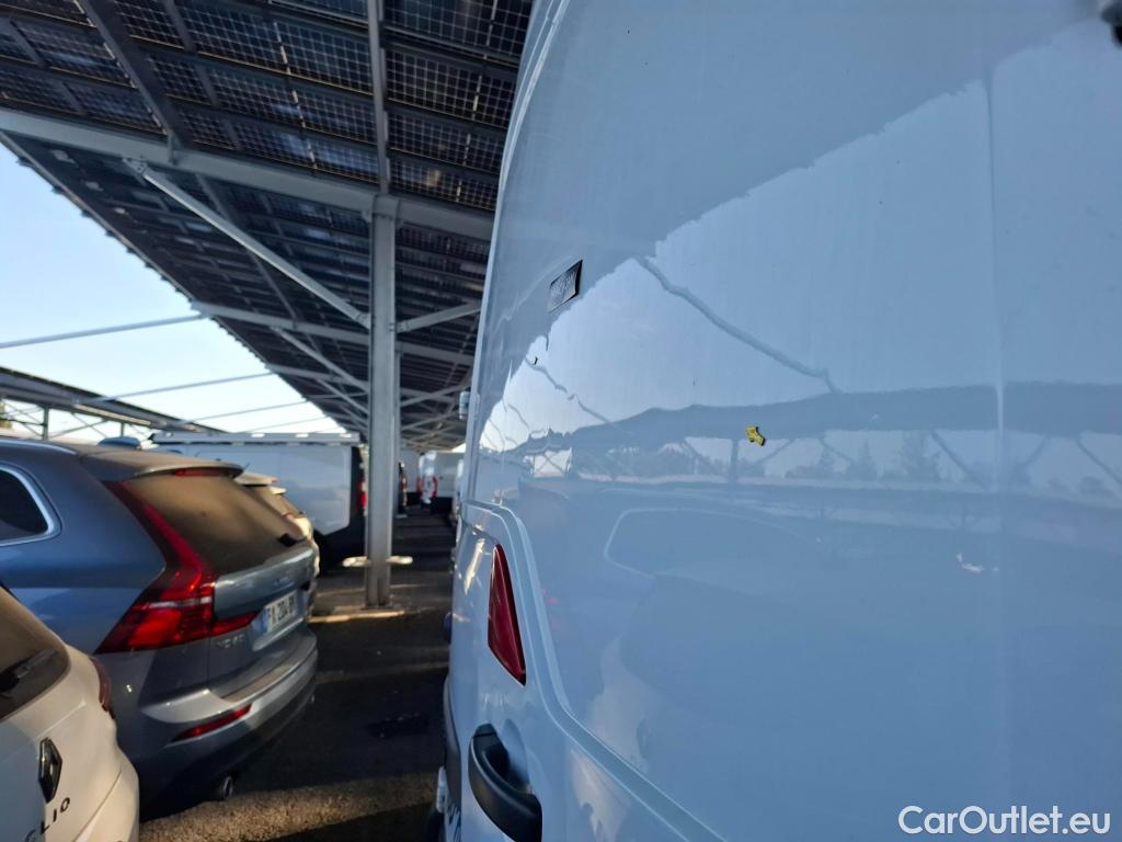  Renault  Master  Fourgon L2H2 3 5 Grand Confort dCi 135CV BVM6 E6dT #23