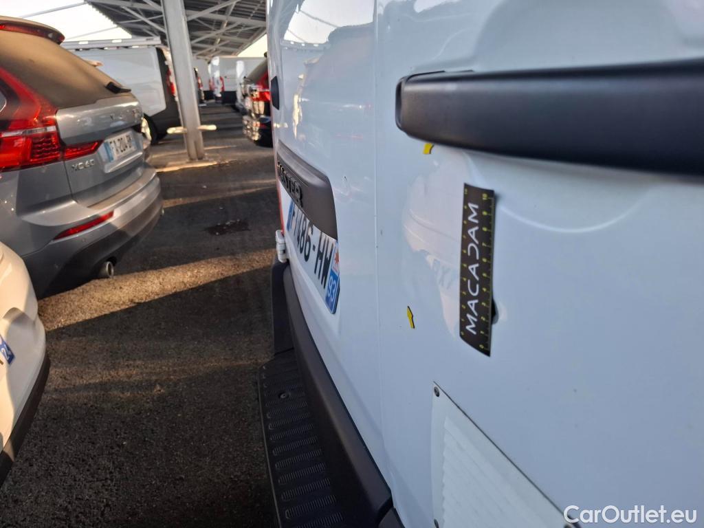  Renault  Master  Fourgon L2H2 3 5 Grand Confort dCi 135CV BVM6 E6dT #24