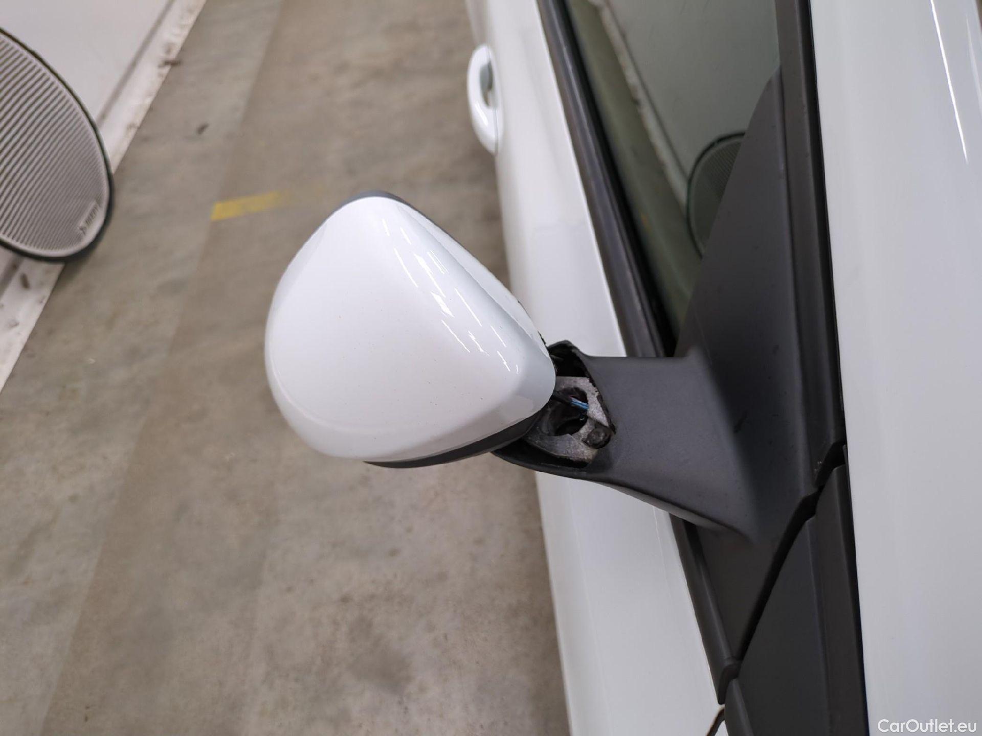 Renault  Megane  IV Berline 5pt. Société Air Nav 1.5 dCi 90CV BVM6 E6 #11