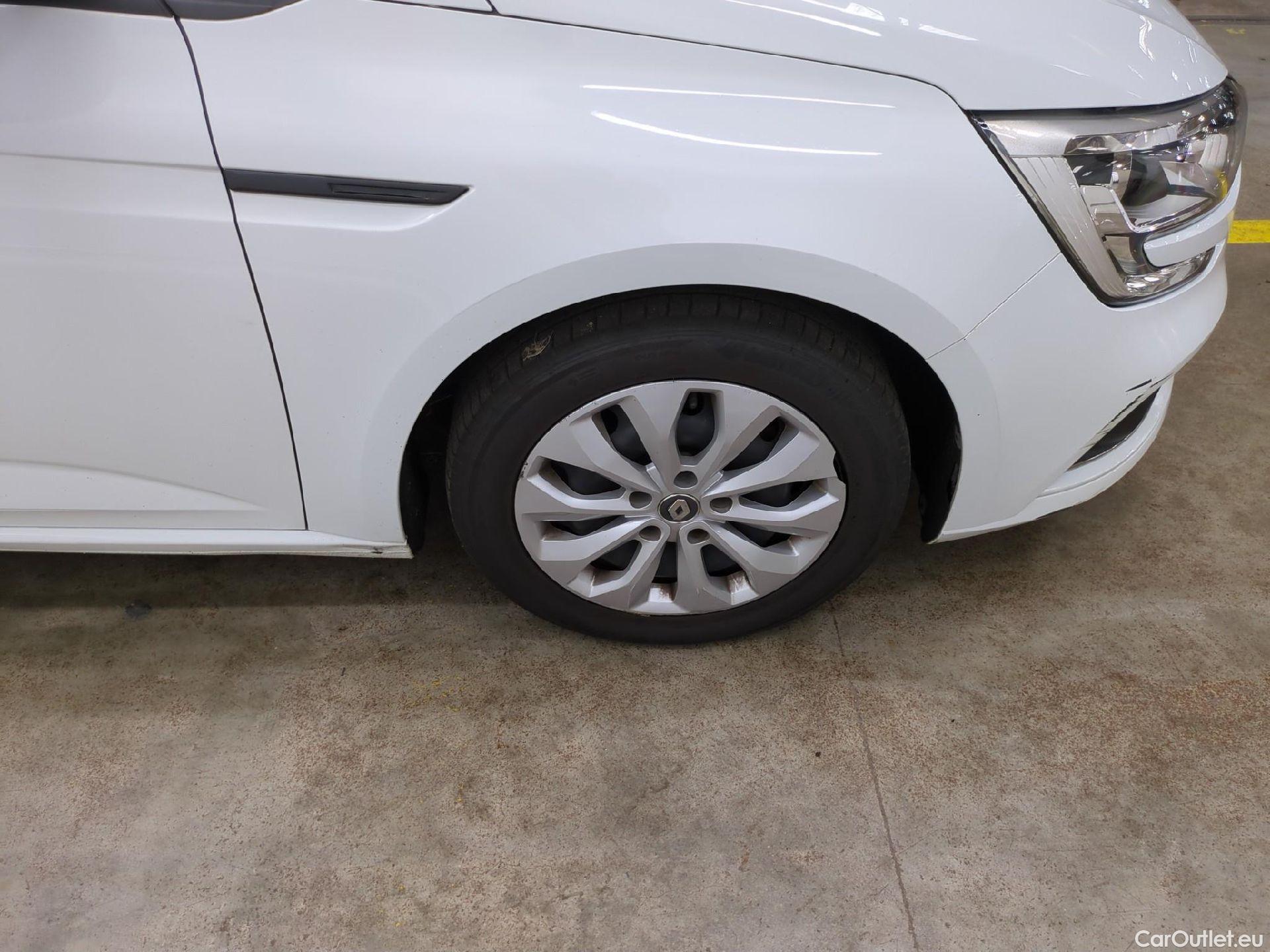  Renault  Megane  IV Berline 5pt. Société Air Nav 1.5 dCi 90CV BVM6 E6 #9