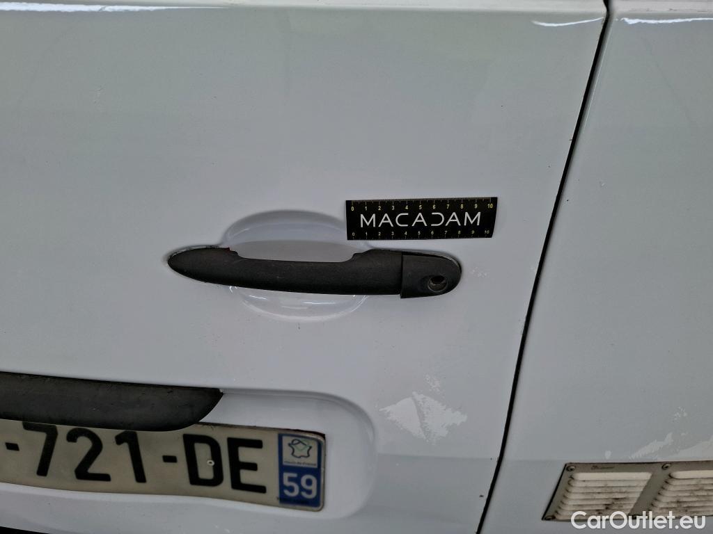  Renault  Kangoo  Express Maxi Extra (Série Spéciale) 1.5 dCi 90CV BVM5 E6 #29