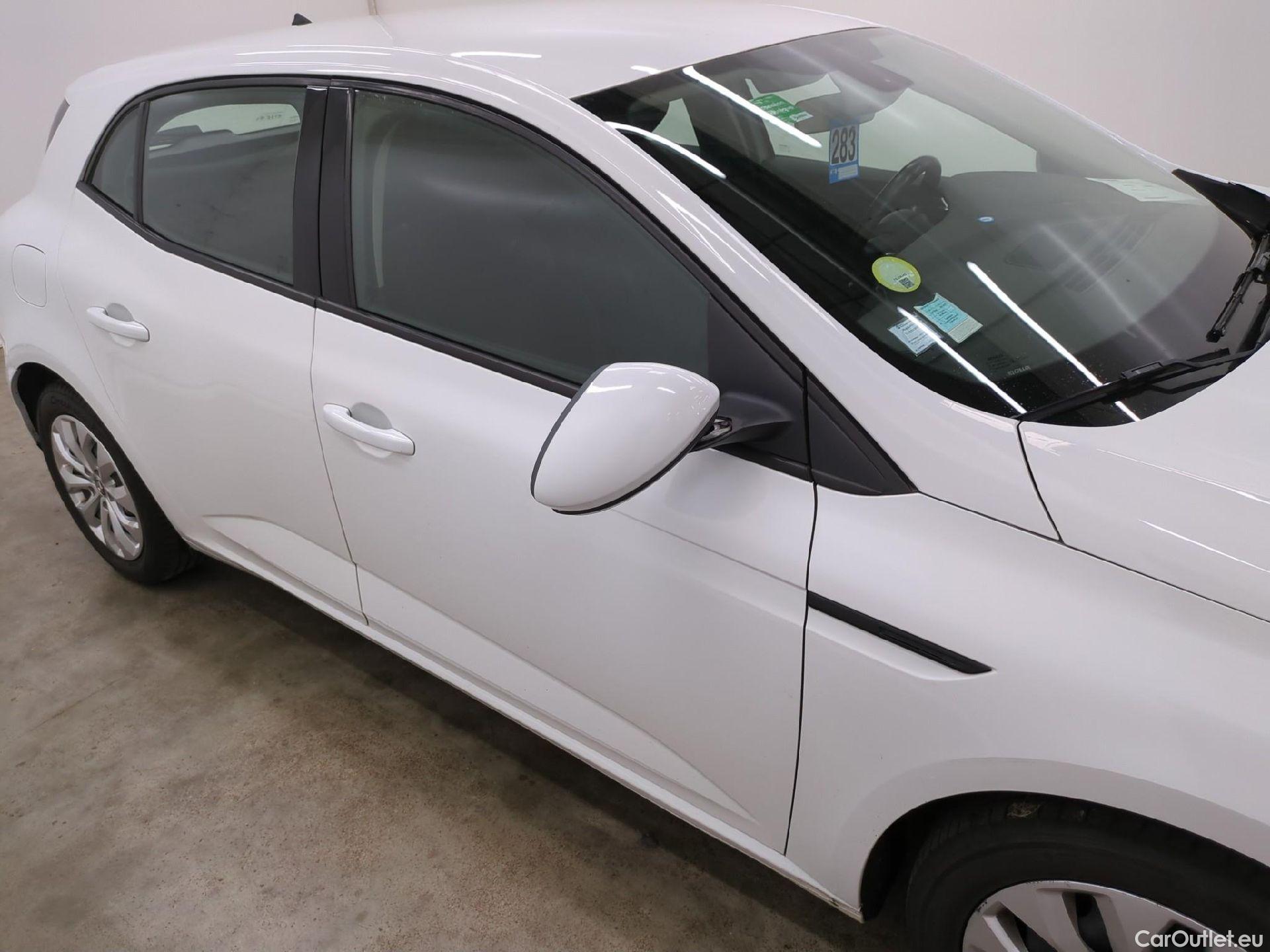  Renault  Megane  IV Berline 5pt. Société Air Nav 1.5 dCi 90CV BVM6 E6 #10