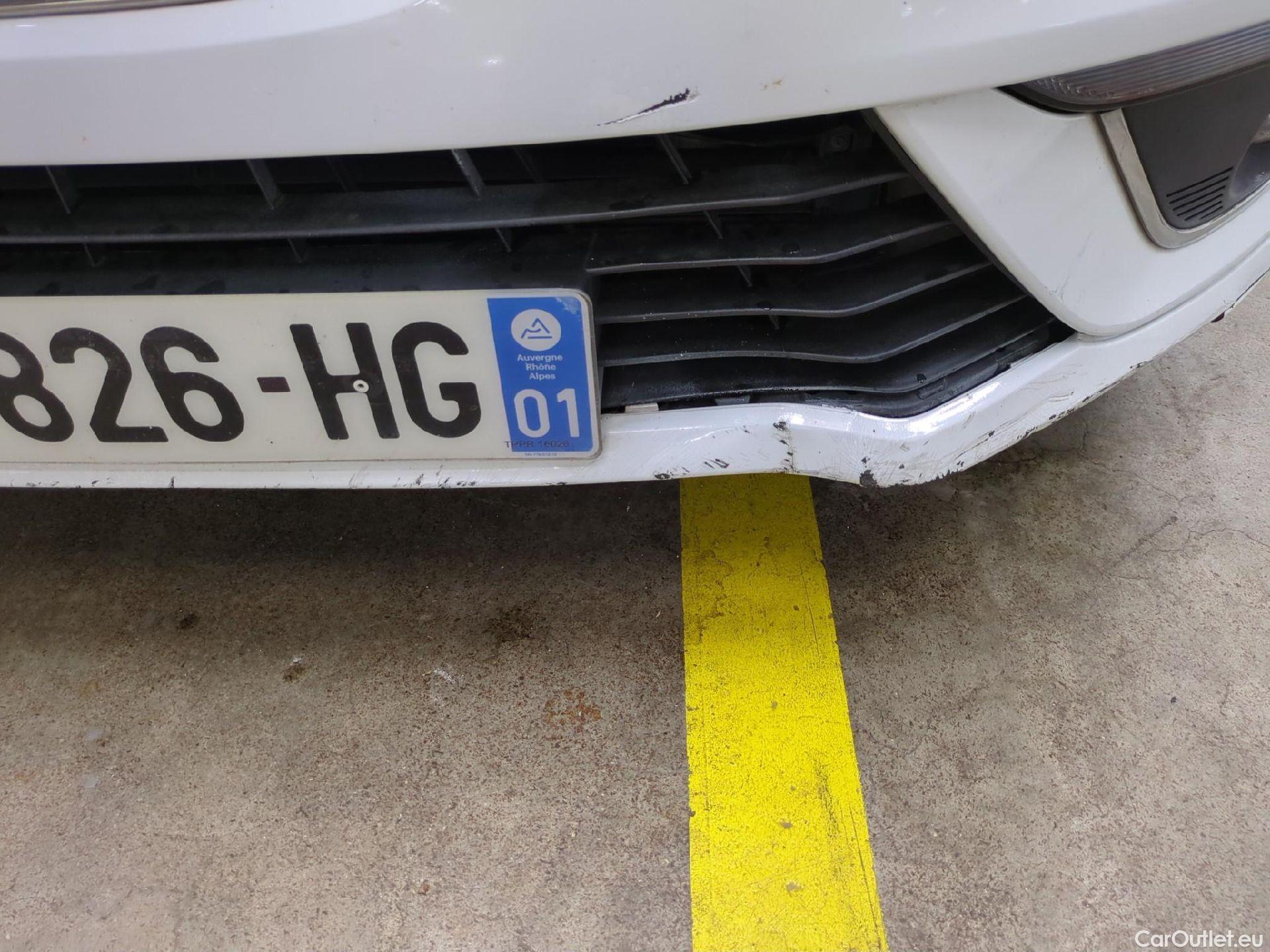  Renault  Megane  IV Berline 5pt. Société Air Nav 1.5 dCi 90CV BVM6 E6 #13