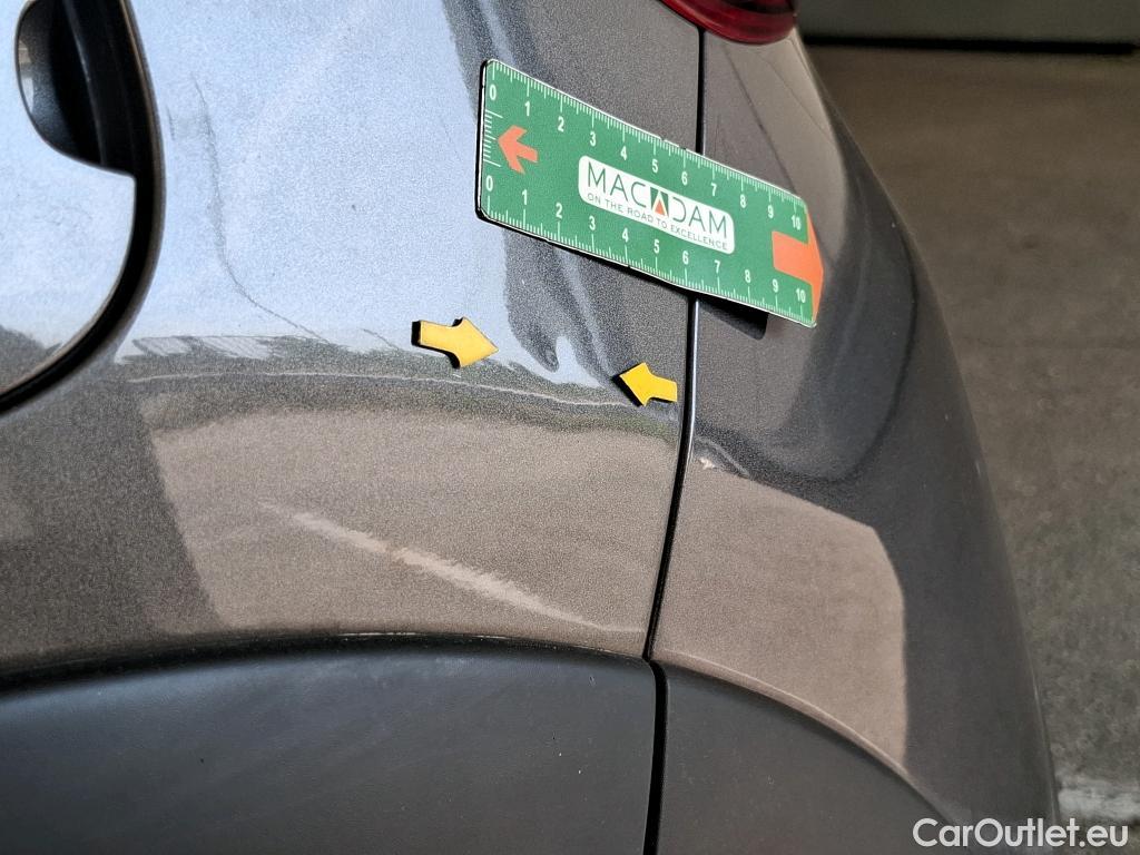 Citroen  C3  Shine Business 1.2 PureTech 110CV BVM6 E6d #25
