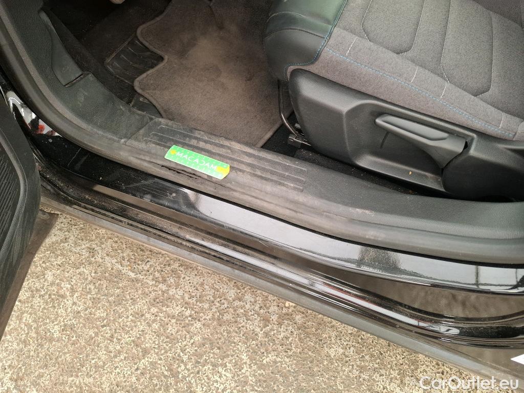  Citroen  C4  X Plus 1.2 PureTech 130CV BVA8 6E #11