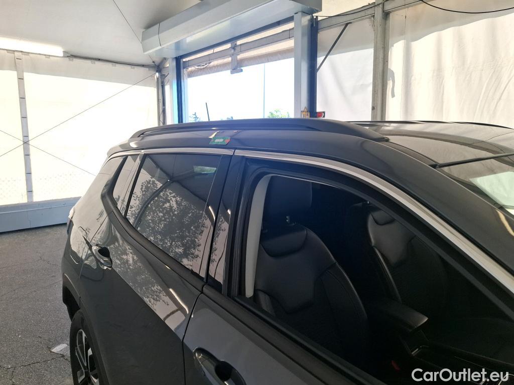  Jeep  Compass JEEP  2021 5P SUV 13 TURBO T4 190 4XE LIMITED #1