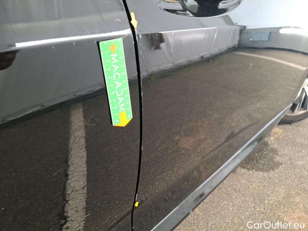  Peugeot  208  Active Pack 1.2 PureTech 100CV BVM6 E6d #40