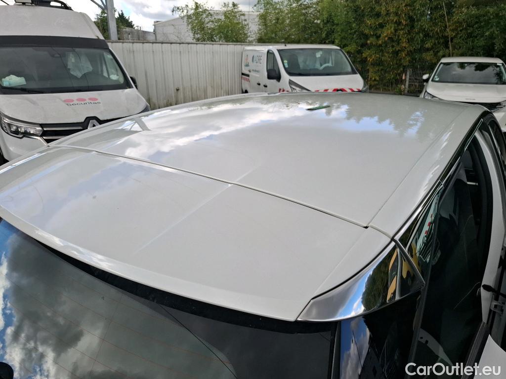  Peugeot  3008  Active Pack 1.2 PureTech 130CV BVM6 E6d #10