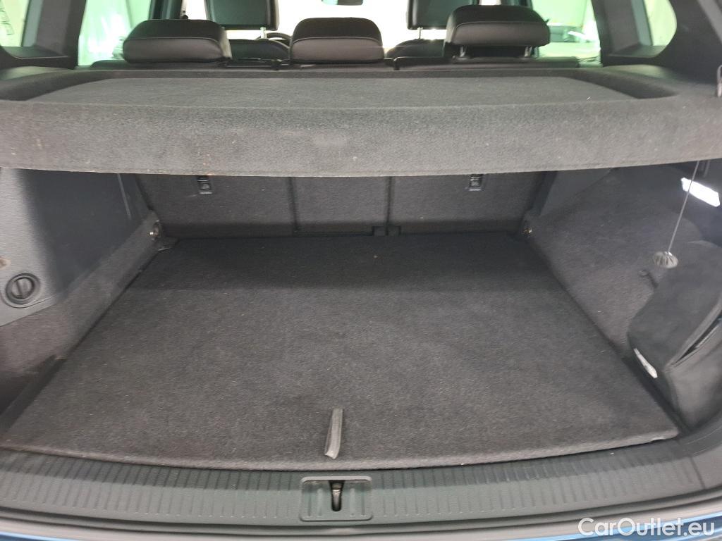  Volkswagen  Tiguan VOLKSWAGEN  / 2020 / 5P / SUV 1.4 eHybrid 245 DSG6 R-Line #56
