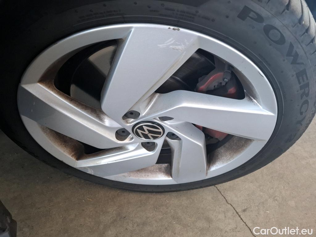  Volkswagen  Golf  VIII Berline GTI 2.0 TSI 245CV BVA7 E6d #26