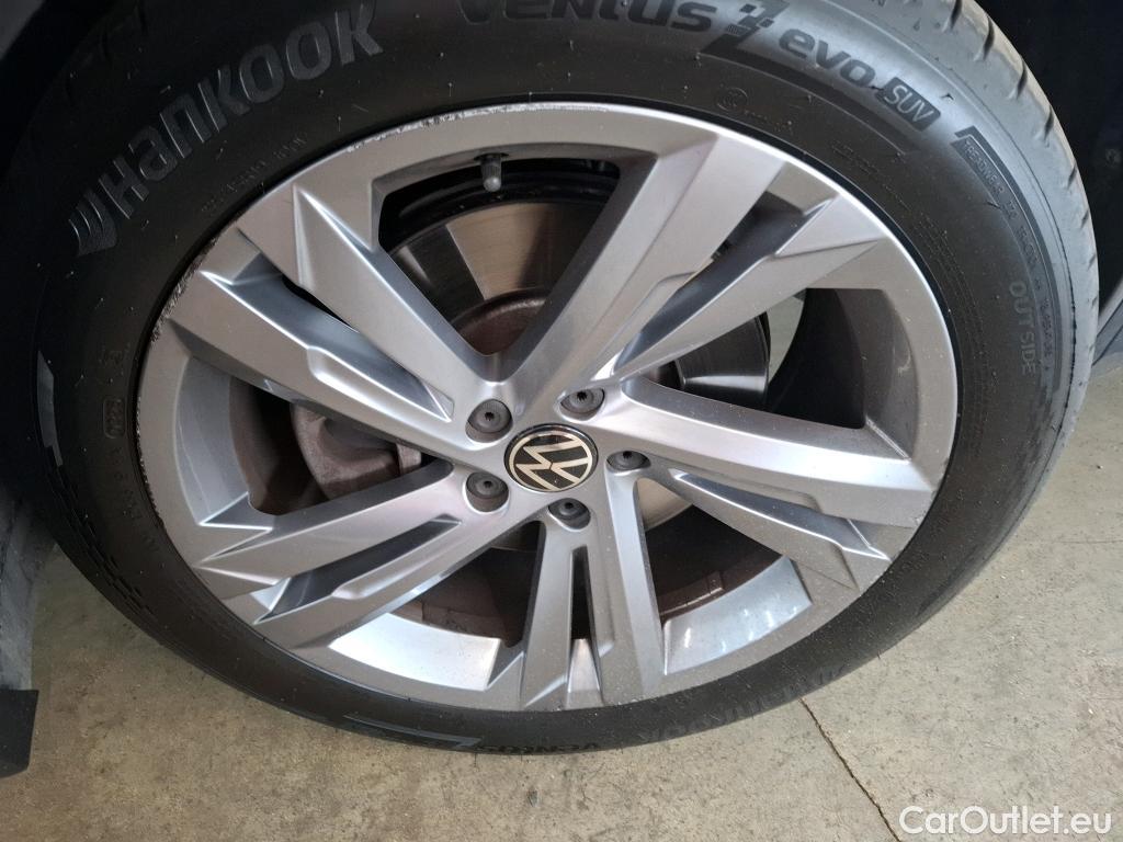  Volkswagen  Tiguan VOLKSWAGEN  / 2020 / 5P / SUV 1.4 eHybrid 245 DSG6 R-Line #31