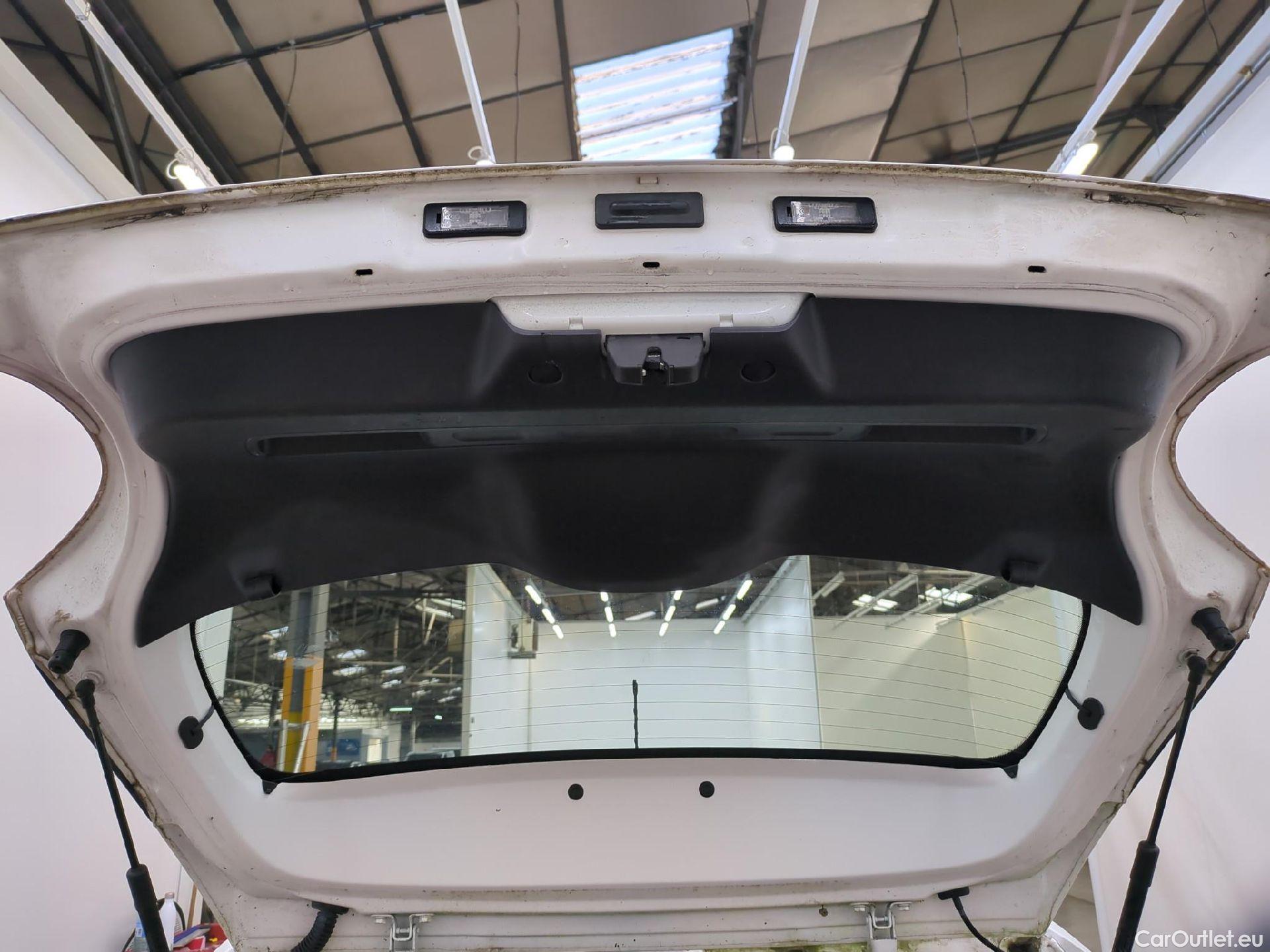  Citroen  C3  Société Feel 1.5 BlueHDI 100CV BVM5 E6dT #13