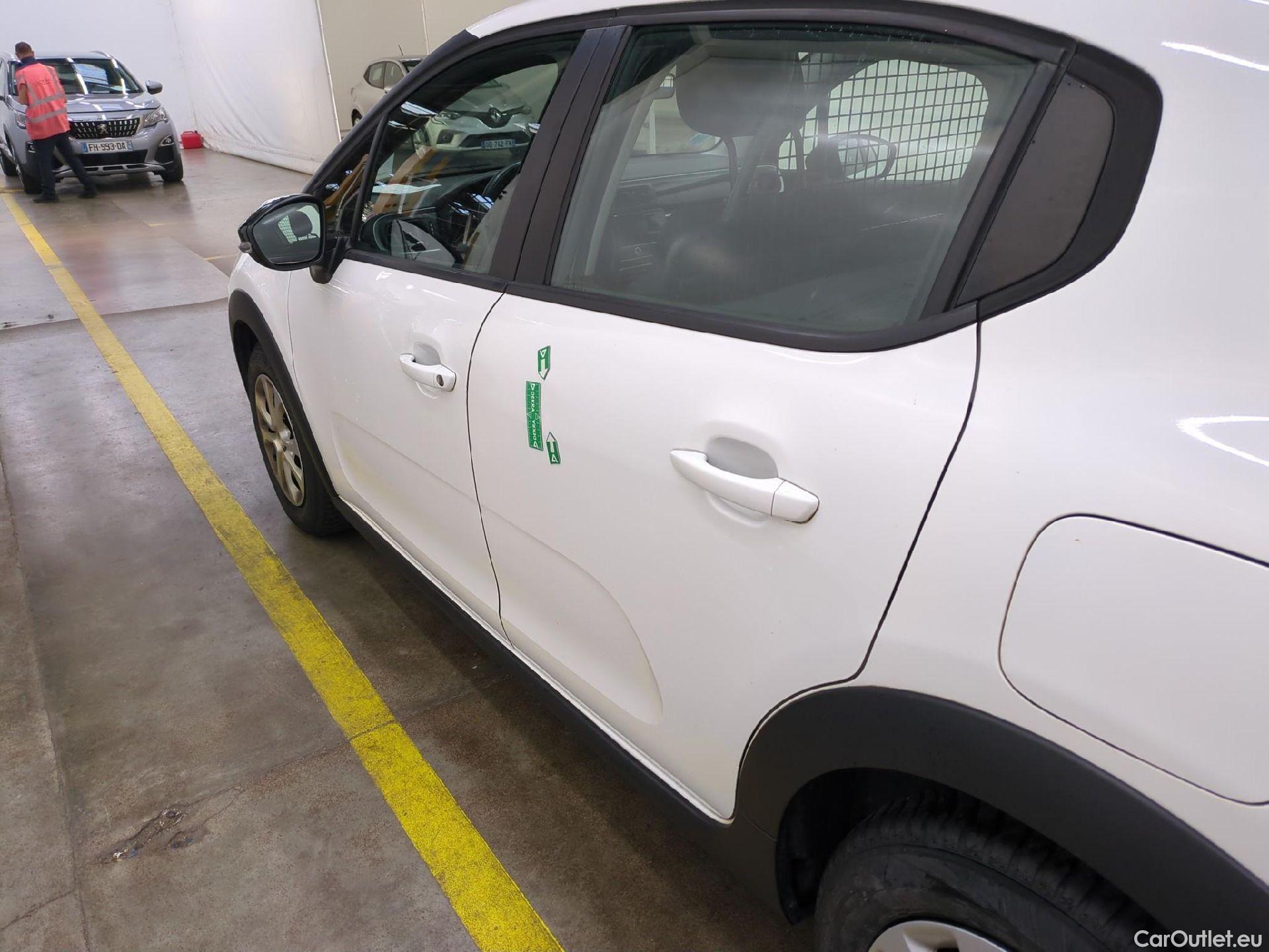  Citroen  C3  Société Feel 1.5 BlueHDI 100CV BVM5 E6dT #4