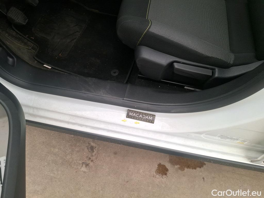  Citroen  C3  Société Feel 1.2 PureTech 80CV BVM5 E6dT #3