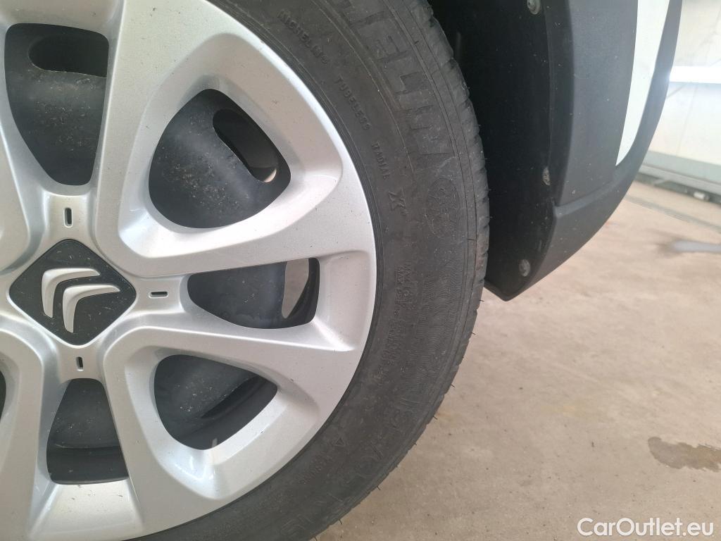  Citroen  C3  Société Feel 1.2 PureTech 80CV BVM5 E6dT #12