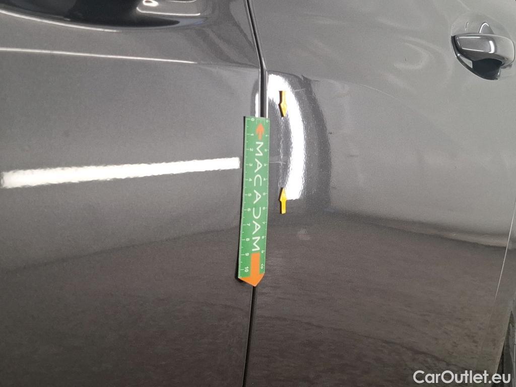 Peugeot  208 PEUGEOT  / 2019 / 5P / Berline Puretech 75 S&S Active Business #7