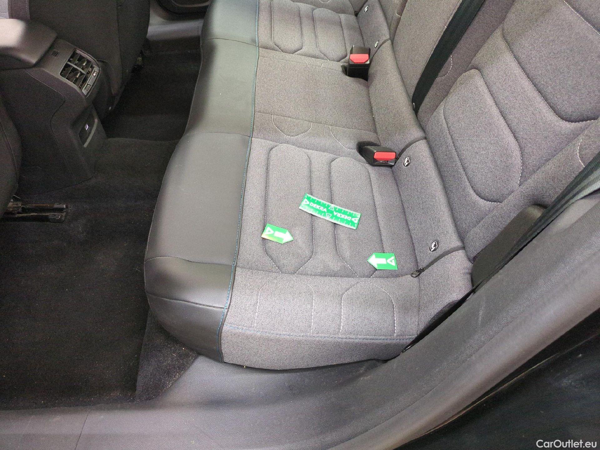  Citroen  C4 CITROEN  X / 2022 / 4P / Berline PureTech 130 S&S EAT8 Feel Pack #41