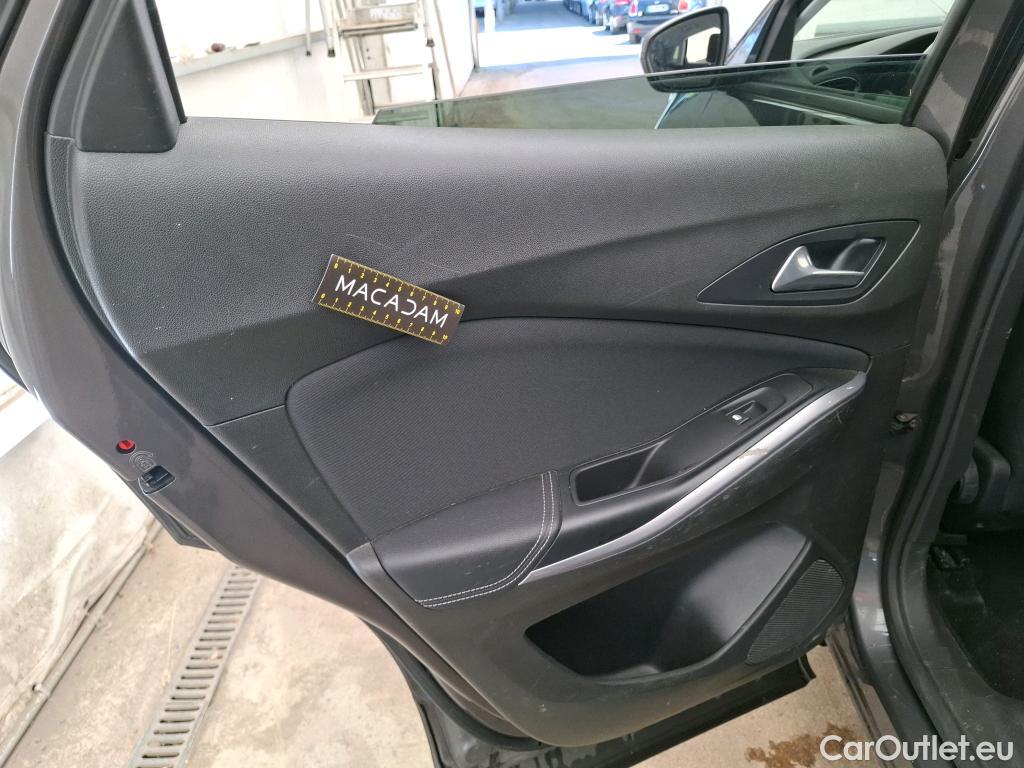  Opel   Grandland X OPEL 2017 5P SUV 1 5 DIESEL 130 EDITION BUSINESS #14