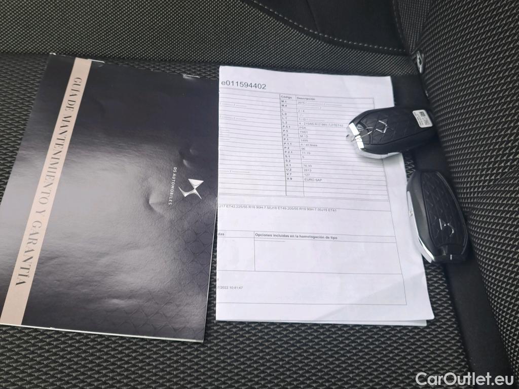  DS  DS4 DS DS 4 / 2021 / 5P / berlina con portón BlueHDi 130 auto BASTILLE + #13