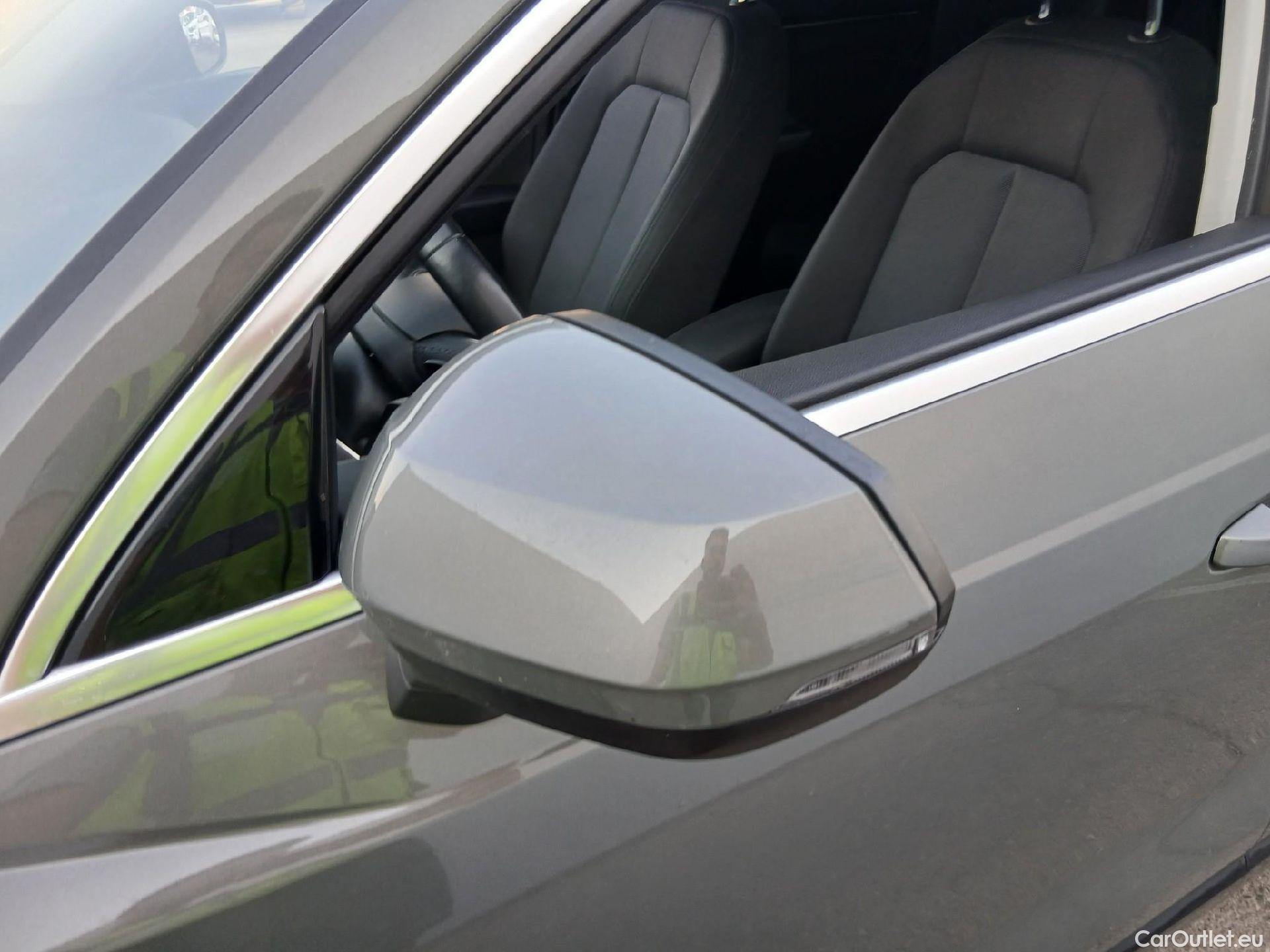 Audi  Q3 AUDI  / 2018 / 5P / todoterreno Advanced 35 TDI 110kW (150CV) S tronic (AC5) #5