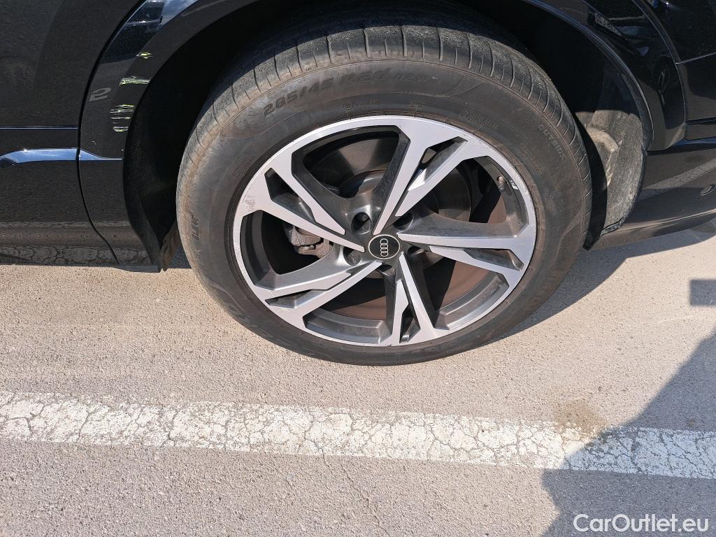 Audi  E-TRON AUDI Q6  / 2024 / 5P / todoterreno S Line Quattro #3