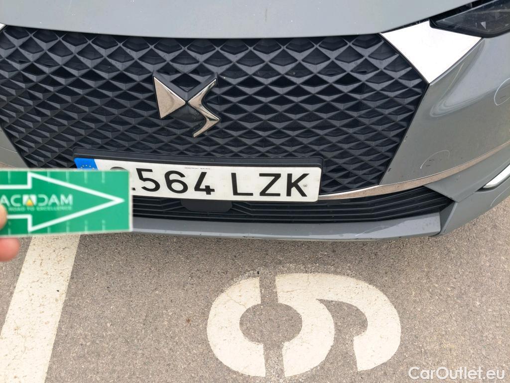  DS  DS4 DS DS 4 / 2021 / 5P / berlina con portón BlueHDi 130 auto BASTILLE + #11