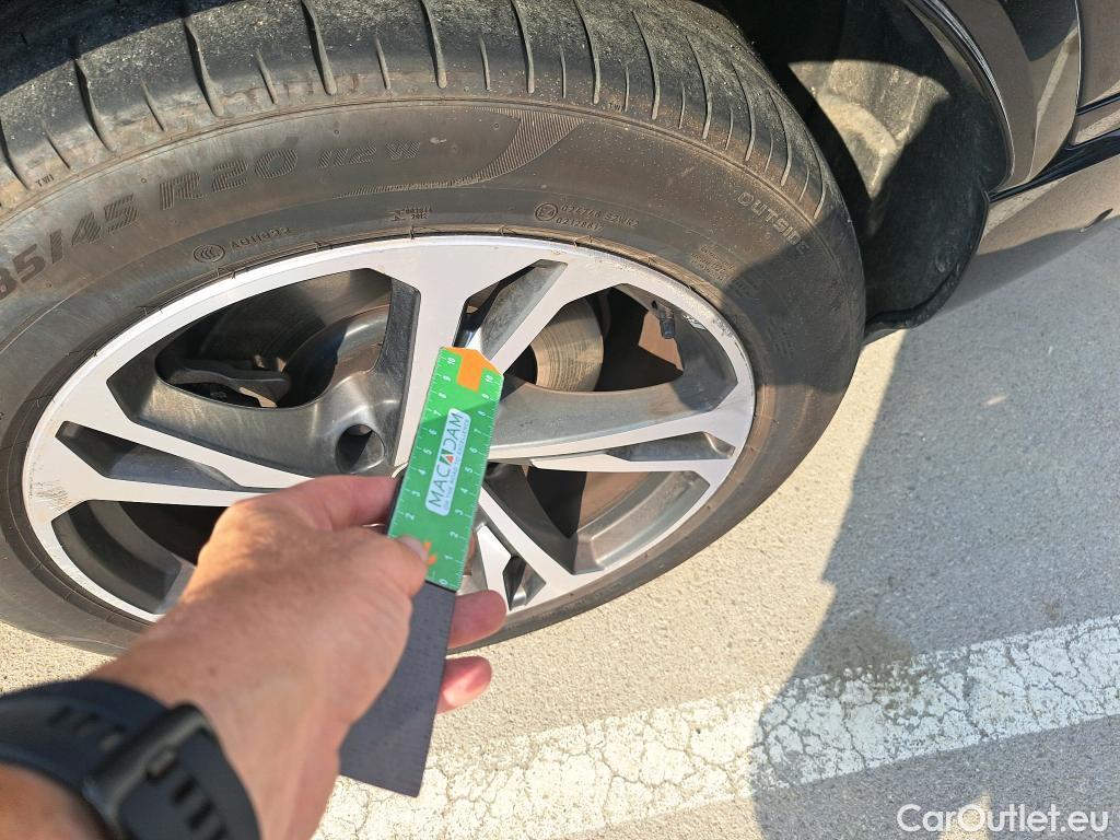  Audi  E-TRON AUDI Q6  / 2024 / 5P / todoterreno S Line Quattro #4