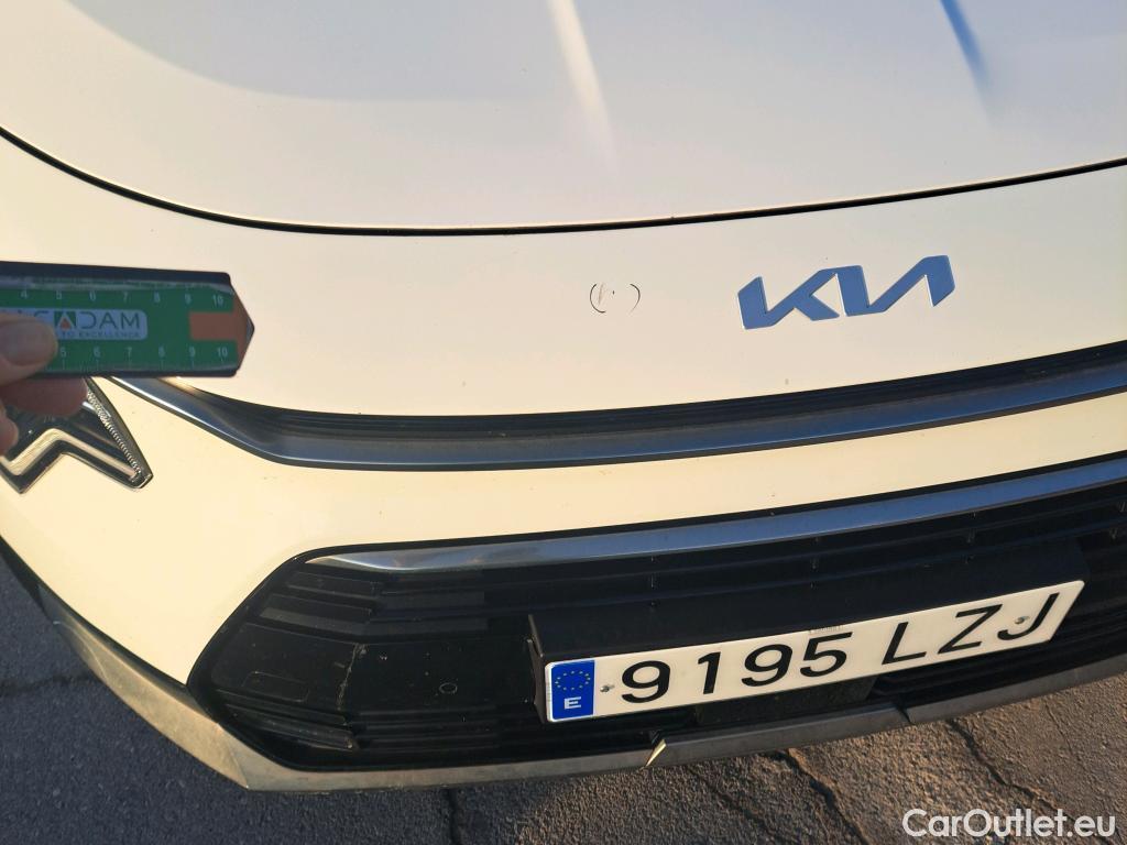  KIA  Niro KIA  / 2022 / 5P / crossover 1.6 GDi HEV 104kW (141CV) Drive #64