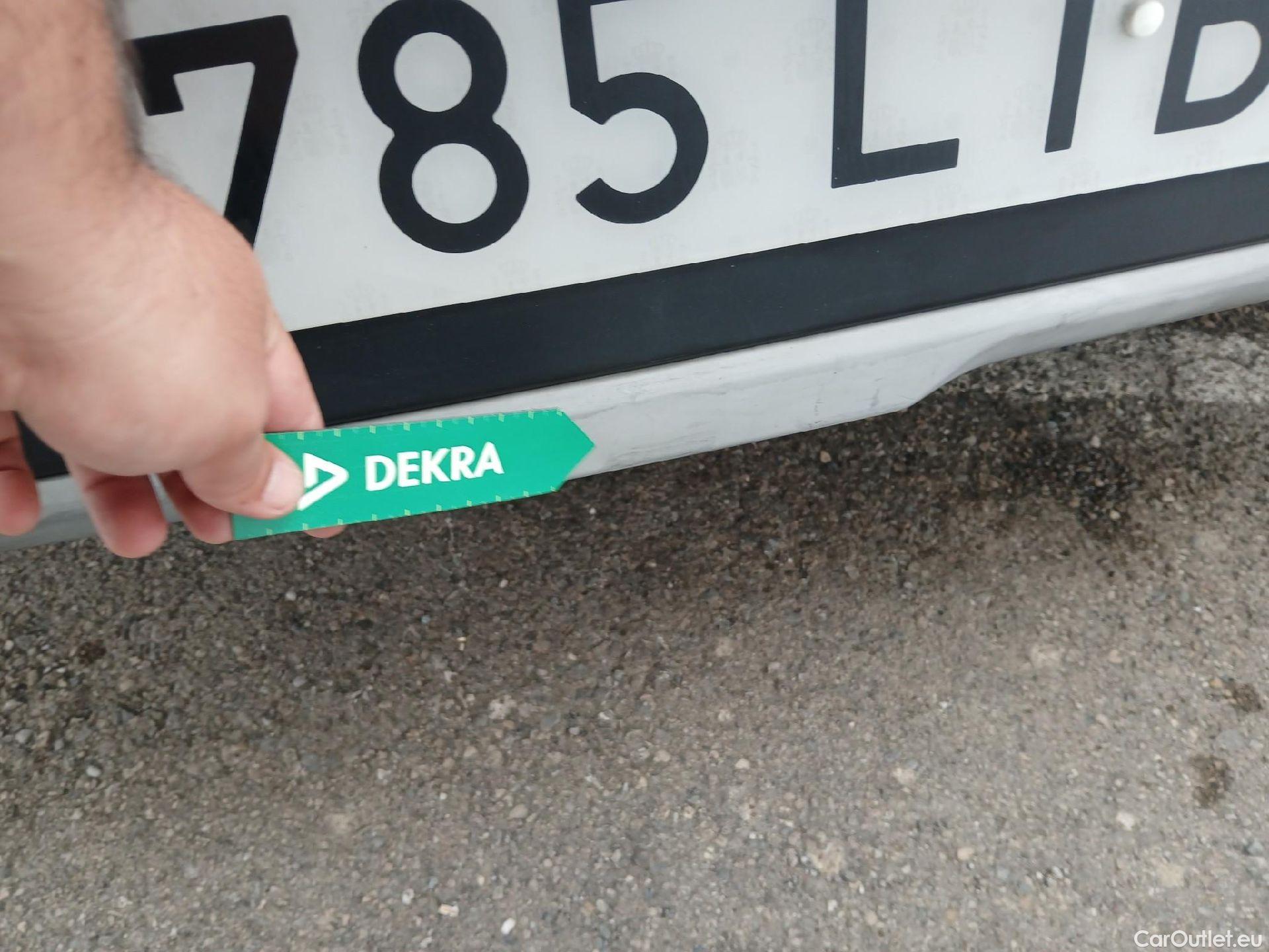  KIA  Niro KIA  / 2019 / 5P / crossover 1.6 GDi HEV 104kW (141CV) Drive #14