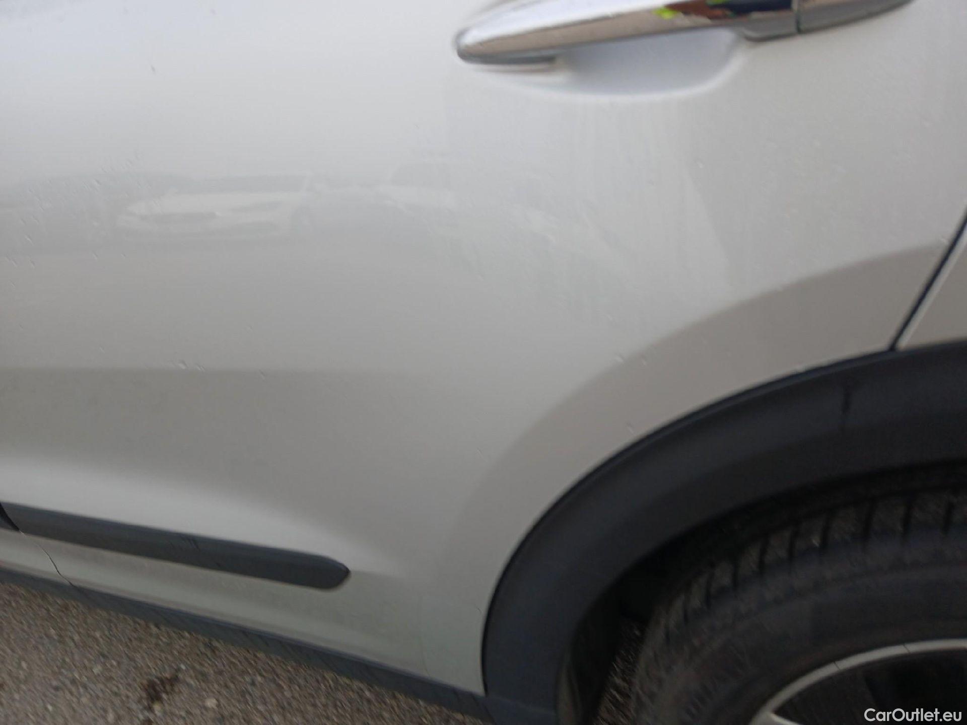  KIA  Niro KIA  / 2019 / 5P / crossover 1.6 GDi HEV 104kW (141CV) Drive #11