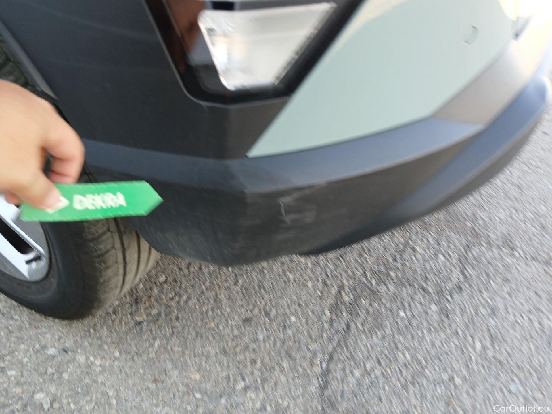  Hyundai  Konna HYUNDAI Kona / 2023 / 5P / todoterreno 1.0 TGDI Maxx #33