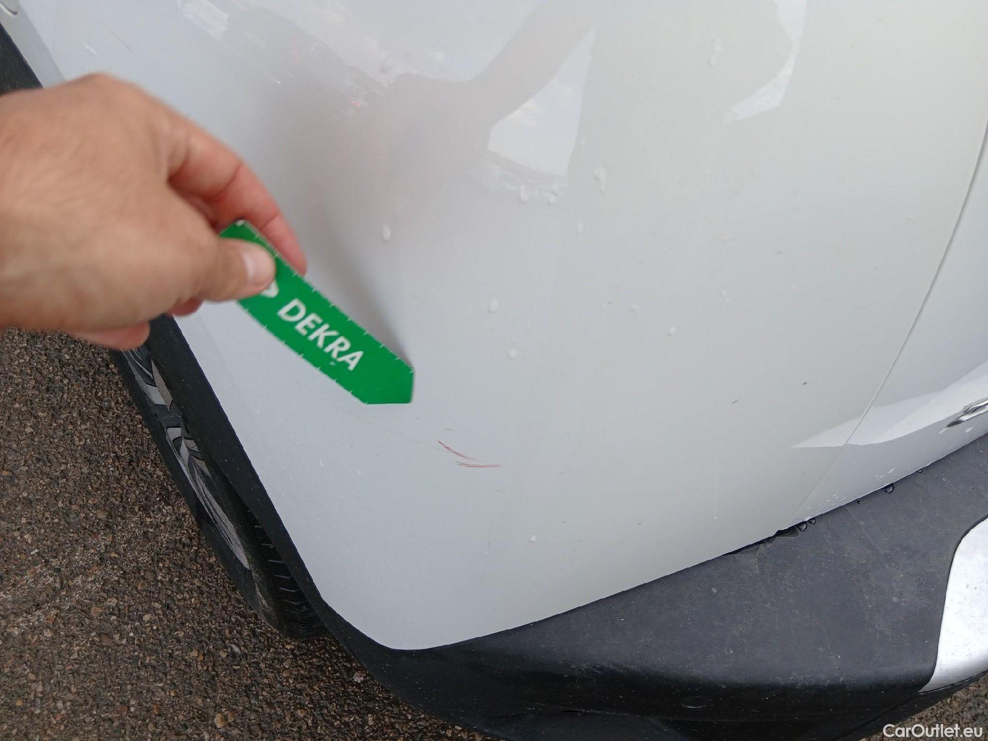  Peugeot  2008 PEUGEOT  / 2019 / 5P / todoterreno Active Puretech 100 S&S BVM6 #15