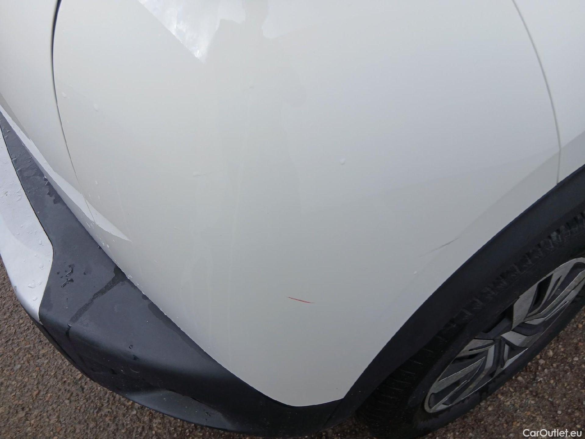  Peugeot  2008 PEUGEOT  / 2019 / 5P / todoterreno Active Puretech 100 S&S BVM6 #21