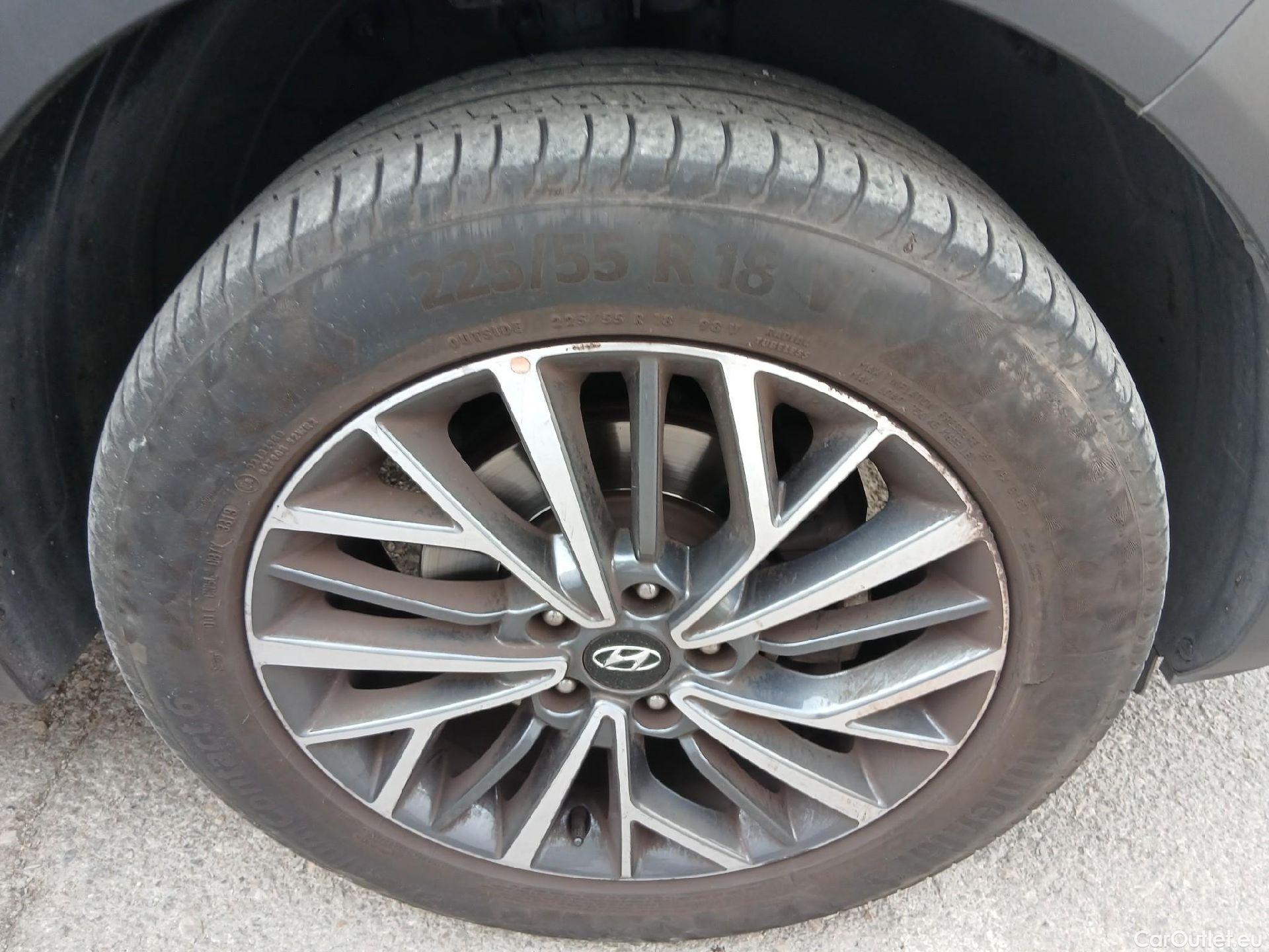  Hyundai  Tucson HYUNDAI  / 2018 / 5P / todoterreno 1.6 CRDI 85kW (116CV) 48V Tecno 4X2 #25