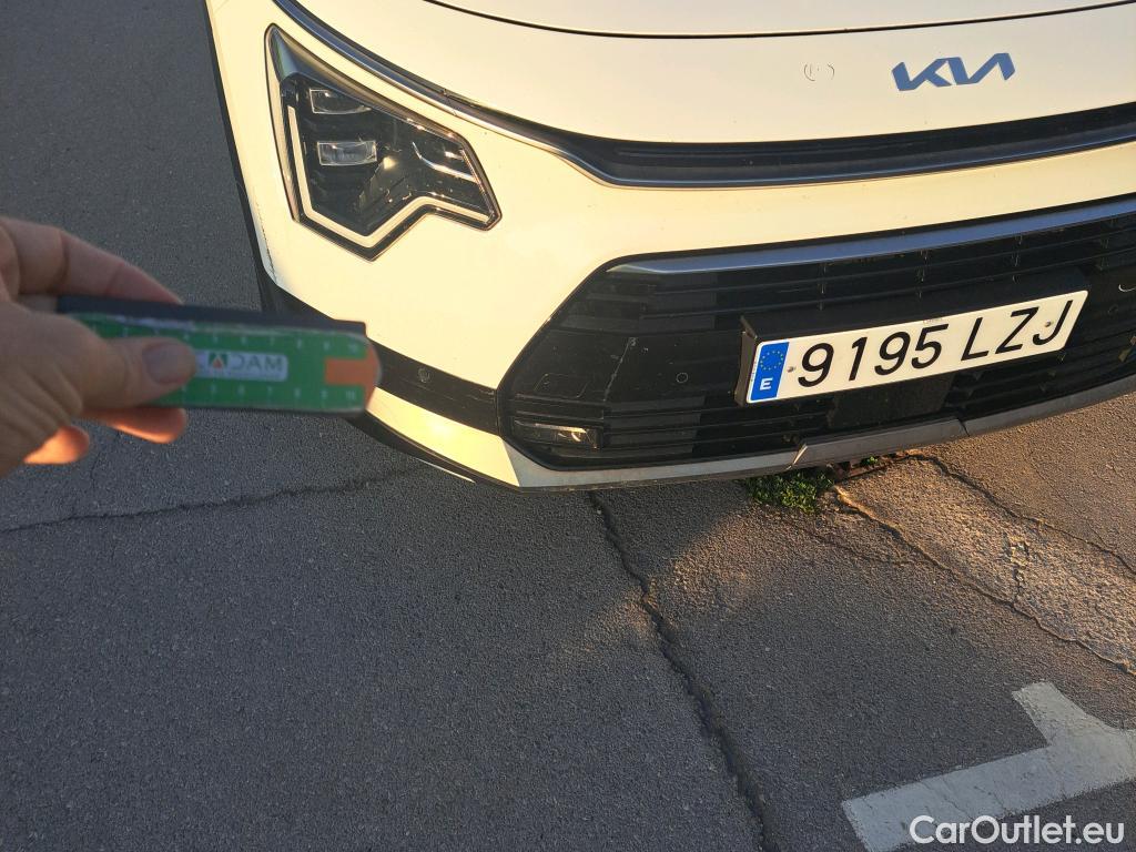  KIA  Niro KIA  / 2022 / 5P / crossover 1.6 GDi HEV 104kW (141CV) Drive #26