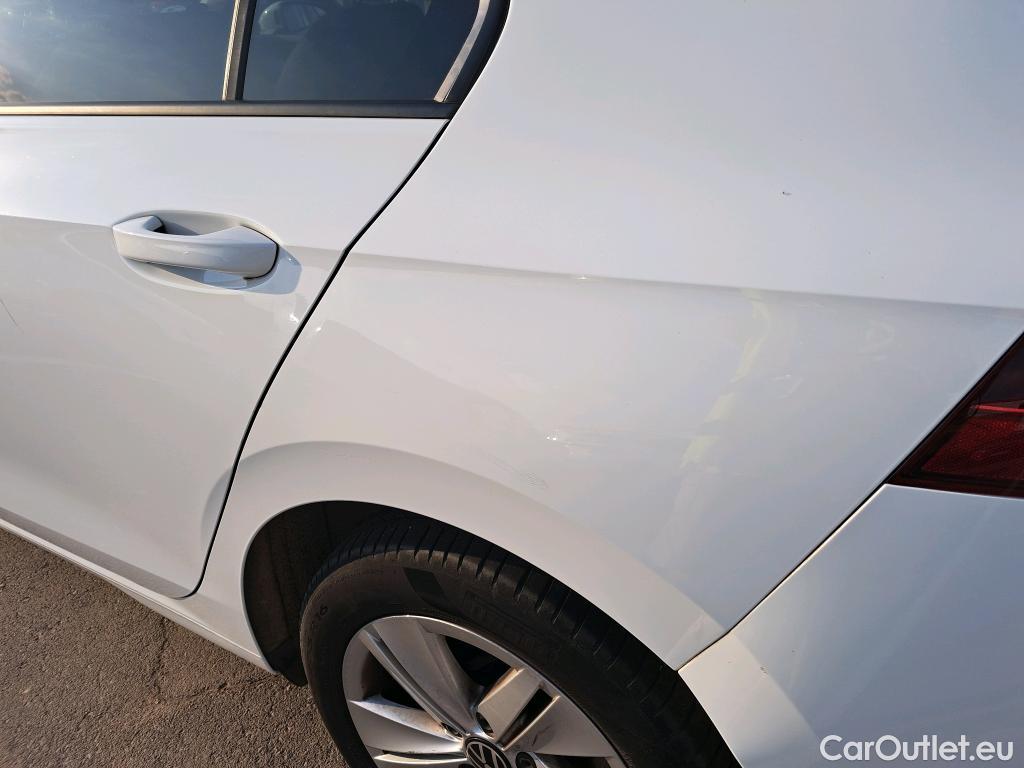  Volkswagen  Golf  VOLKSWAGEN / 2020 / 5P / berlina con portón Life 1.0 TSI 81kW (110CV) #27